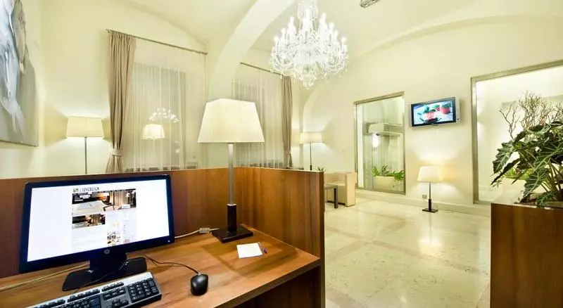 Fotos del hotel Sovereign Prague:  25
