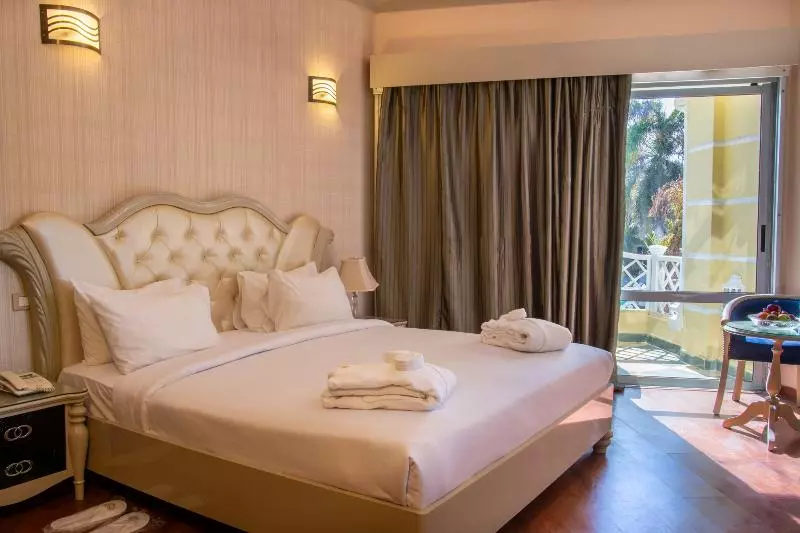 Fotos del hotel Paradise Inn Beach Resort:  17