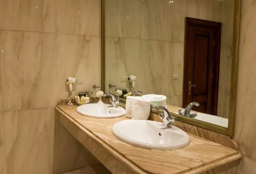 Fotos del hotel Paradise Inn Beach Resort:  23