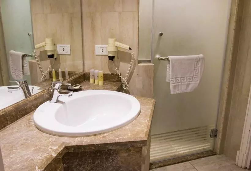 Fotos del hotel Paradise Inn Beach Resort:  22