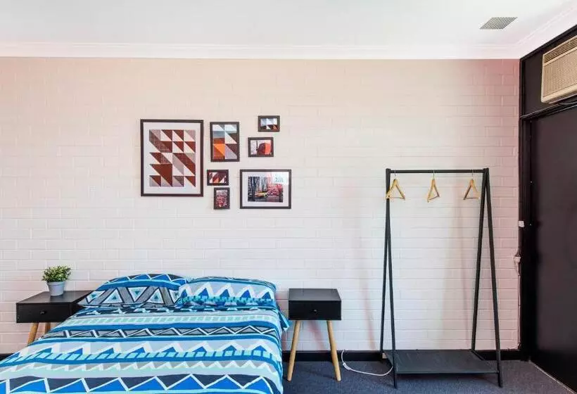 Fotos del hotel Billabong Backpackers Resort:  25