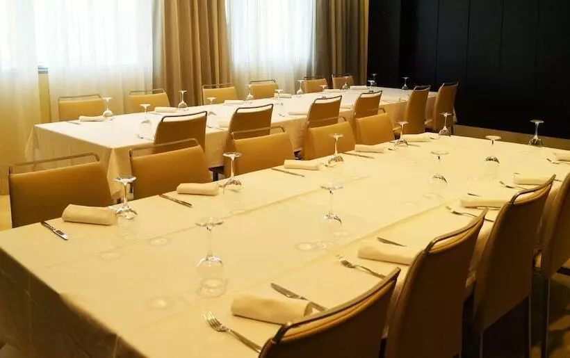 Fotos del hotel Lcb Hotel Fuenlabrada:  6