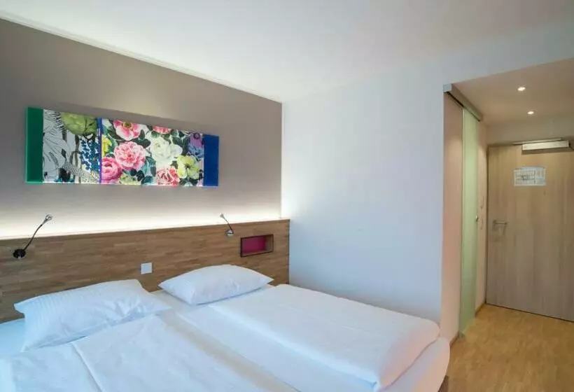 Fotos del hotel Fab:  13