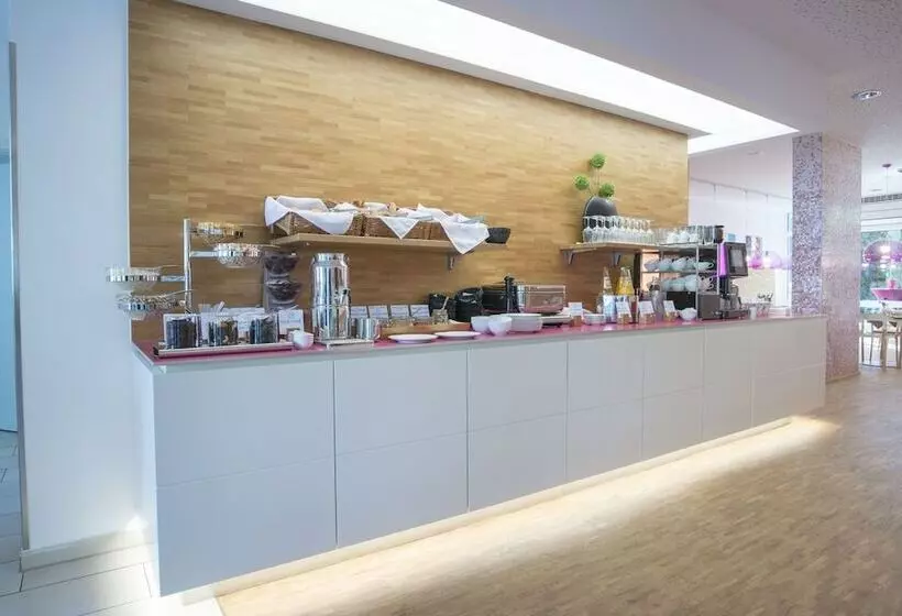 Fotos del hotel Fab:  15