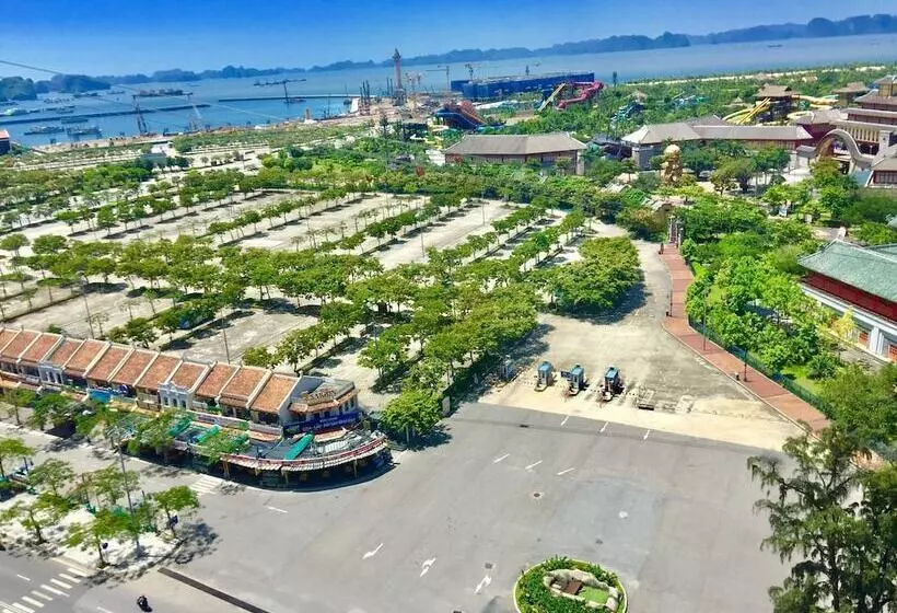 Fotos del hotel Halong Dream Hotel:  11