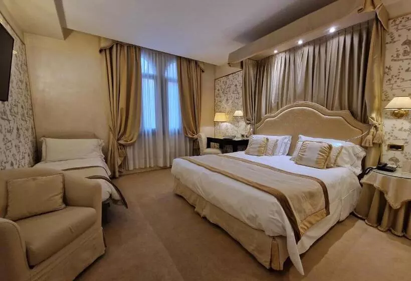 Fotos del hotel A La Commedia:  19