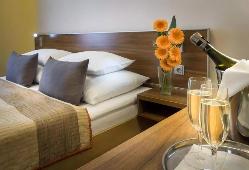 Fotos del hotel Monastery:  18