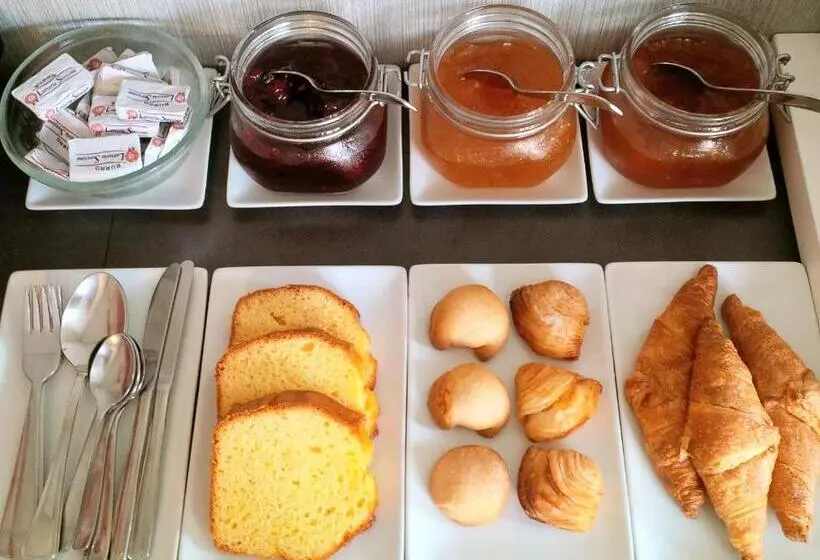 Fotos del hotel Napolit Amo  Medina:  2