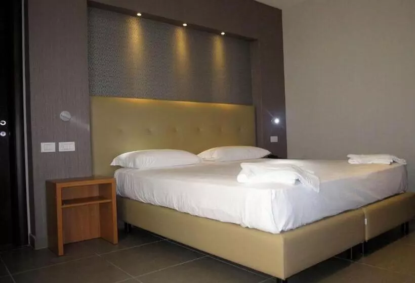 Fotos del hotel Napolit Amo  Medina:  4