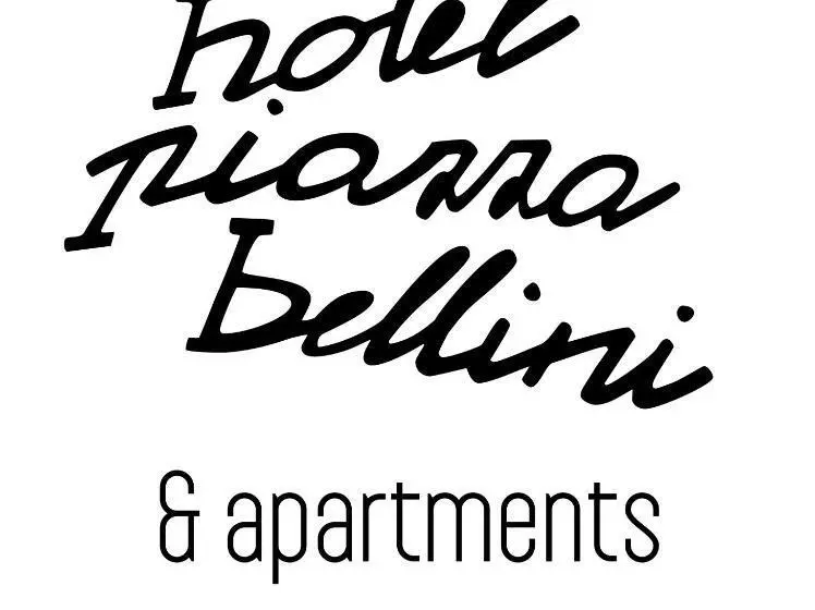Piazza Bellini & Apartments