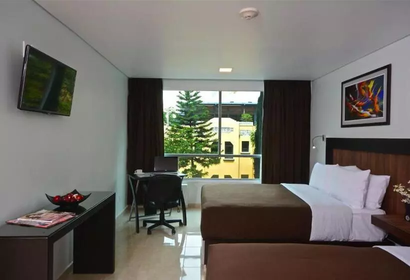 Fotos del hotel & Suites Pf:  17