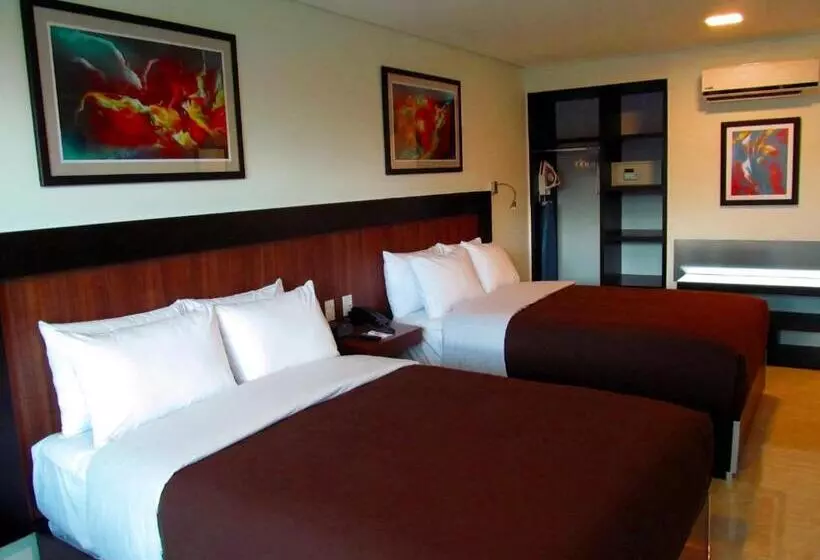 Fotos del hotel & Suites Pf:  22