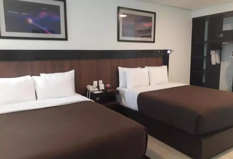 Fotos del hotel & Suites Pf:  19