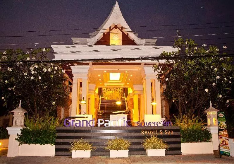 Grand Pacific Sovereign Resort & Spa