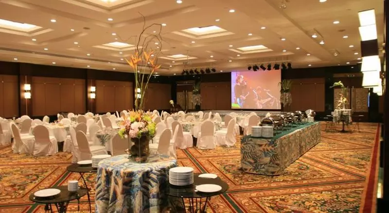 Fotos del hotel Grand Pacific Sovereign Resort & Spa:  18