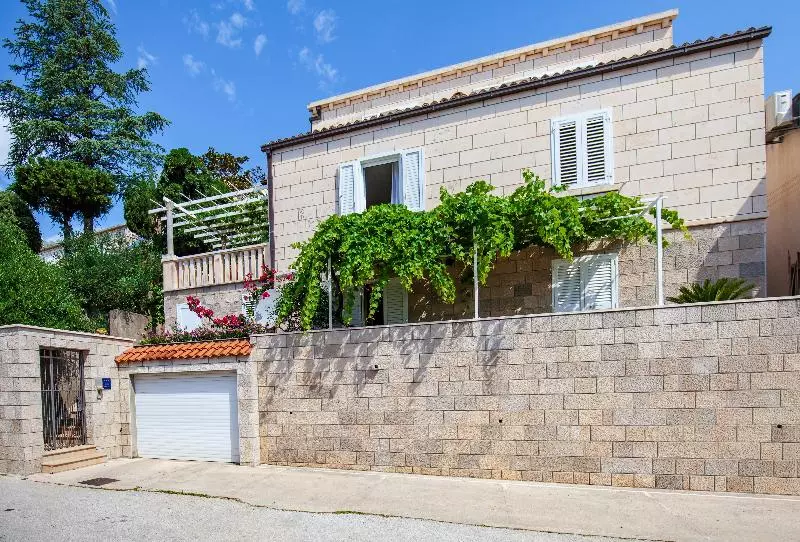 Fotos del hotel Apartmani Ivana:  2