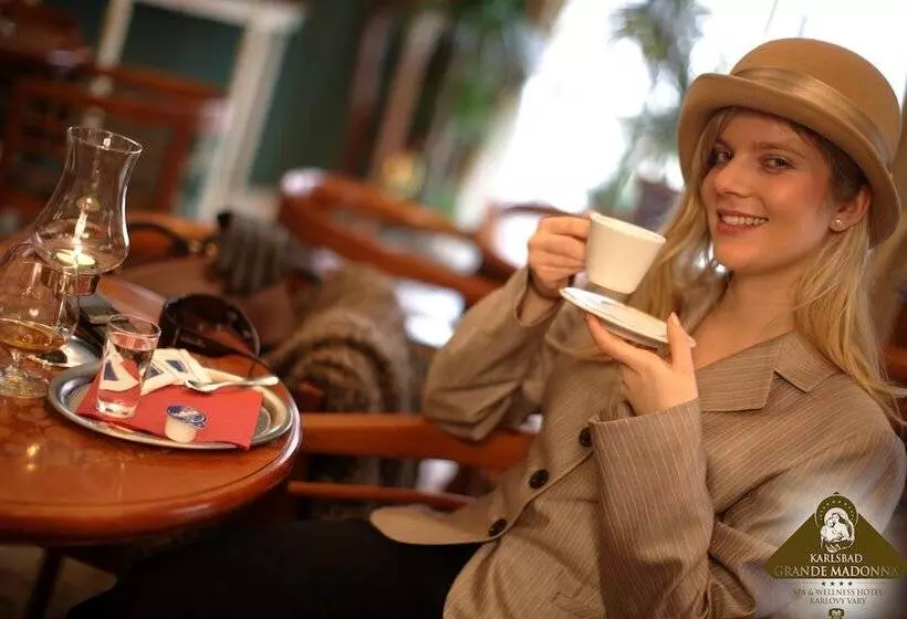 Fotos del hotel Karlsbad Grande Madonna:  7