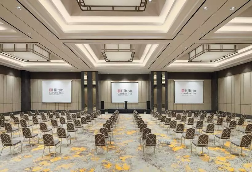 Fotos del hotel Hilton Garden Inn Jakarta Taman Palem:  9