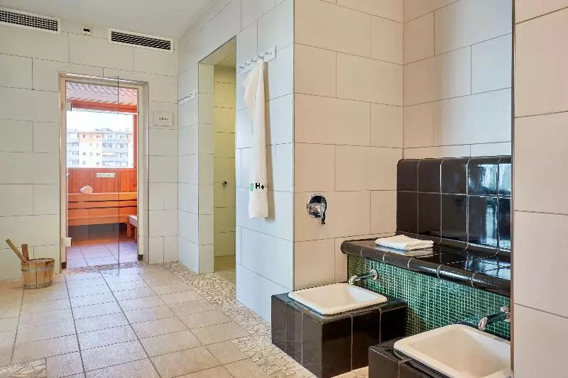 Fotos del hotel H+ Hotel Salzburg:  4