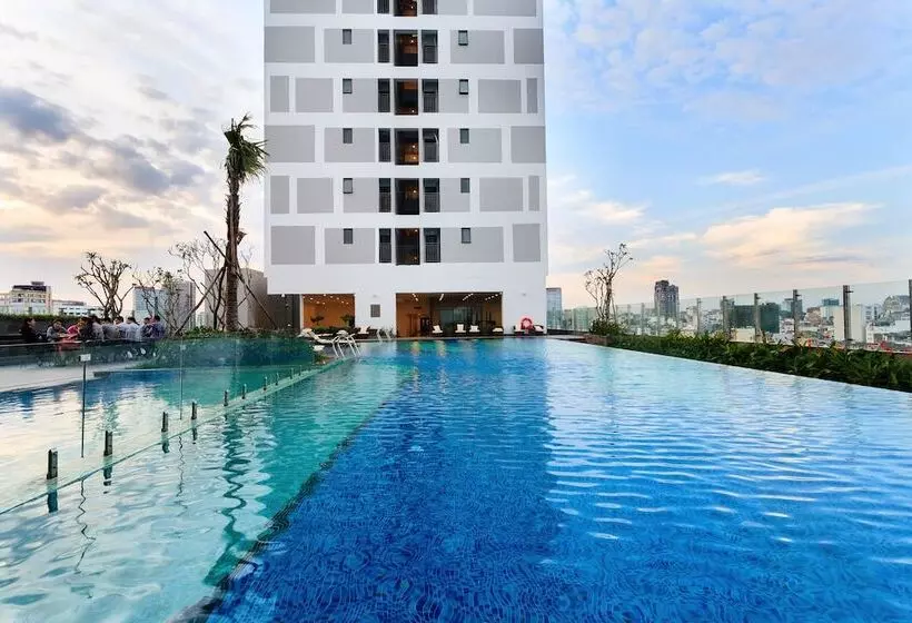 The Milky Way River Gate Apartment