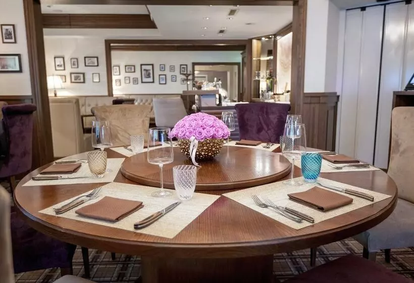 Fotos del hotel Alden Suite Hotel Splügenschloss Zurich:  3