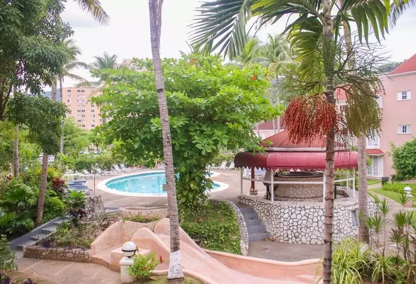 Fisherman Point Beach Resort