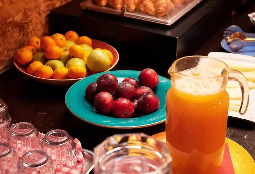 Fotos del hotel Heritage Hotel Tragos:  15