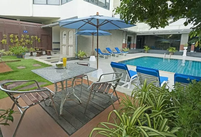 Fotos del hotel Summit Pavilion:  16