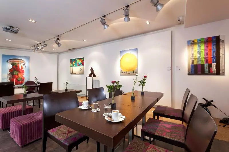 Fotos del hotel Le Marceau Bastille:  5