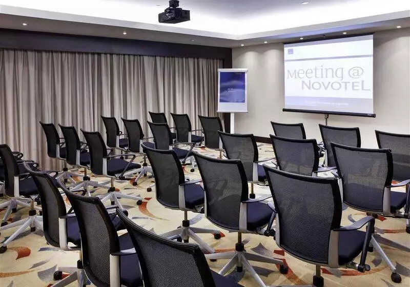 Fotos del hotel Novotel Deira City Centre:  22