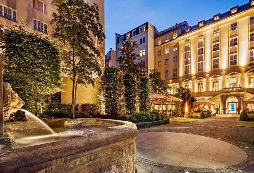 Fotos del hotel The Grand Mark Prague - The Leading Hotels Of The World:  14
