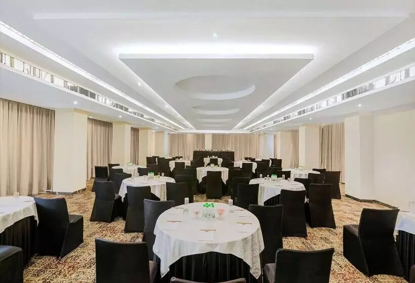 Fotos del hotel Sarovar Portico Indore:  9