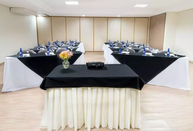 Fotos del hotel Summit Hotel Monaco:  15