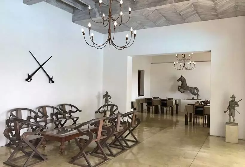 Fotos del hotel The Lady Hill:  2