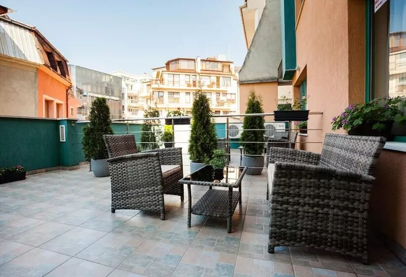 Fotos del hotel Bright House:  3