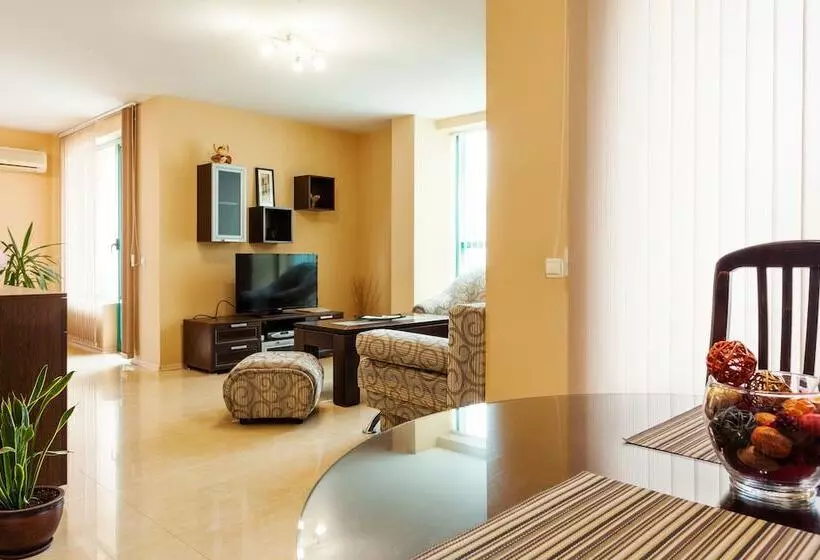 Fotos del hotel Bright House:  17