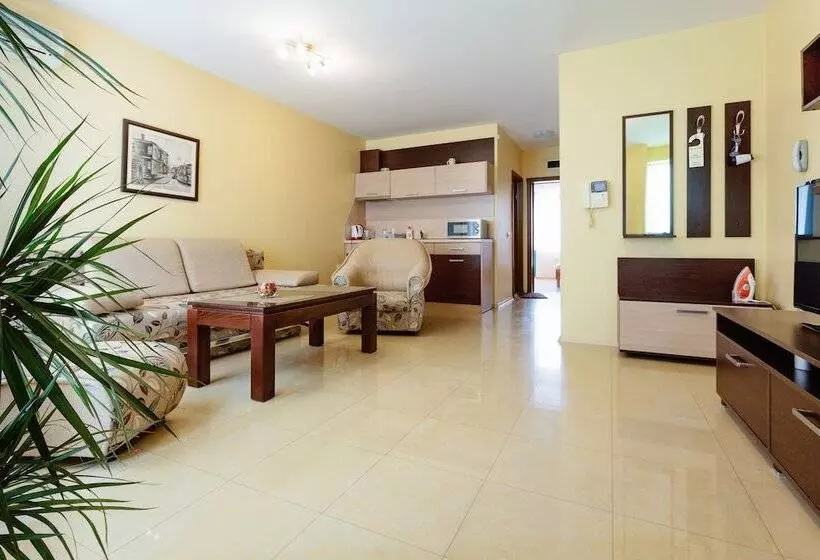 Fotos del hotel Bright House:  25