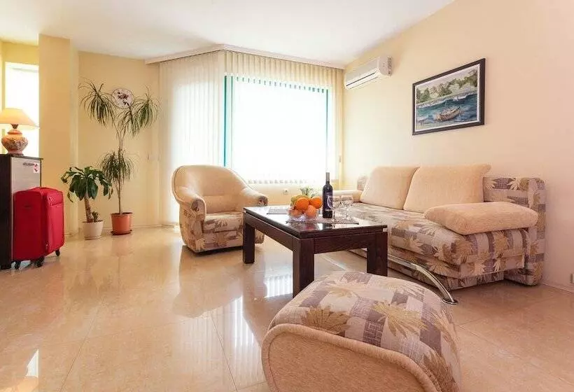 Fotos del hotel Bright House:  14