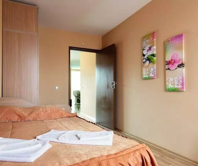 Fotos del hotel Bright House:  11