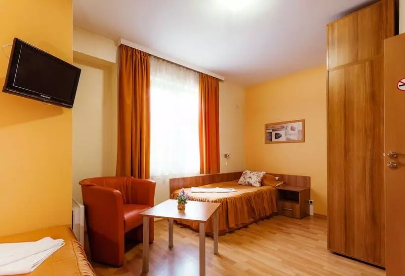 Fotos del hotel Bright House:  6