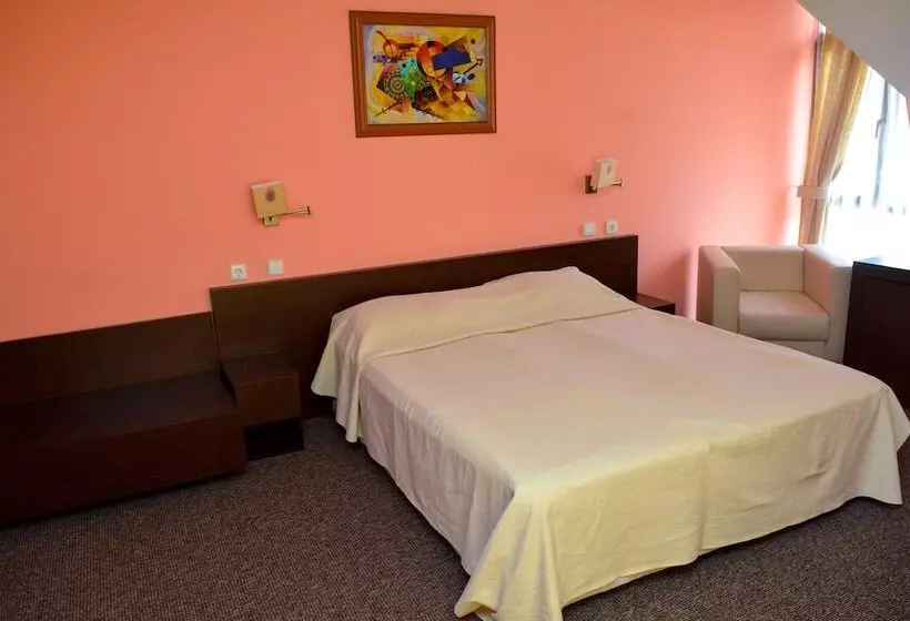 Fotos del hotel Family Hotel Elitsa:  11