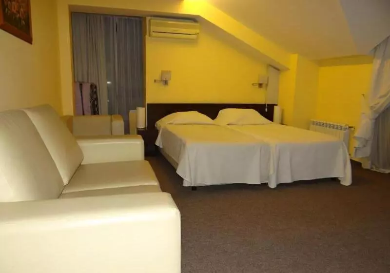 Fotos del hotel Family Hotel Elitsa:  2