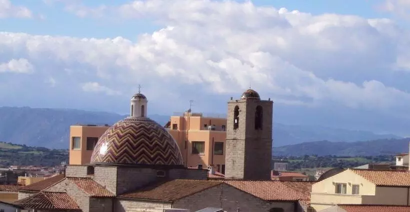 Fotos del hotel For You:  6