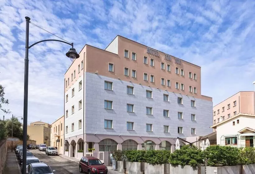 Fotos del hotel For You:  7