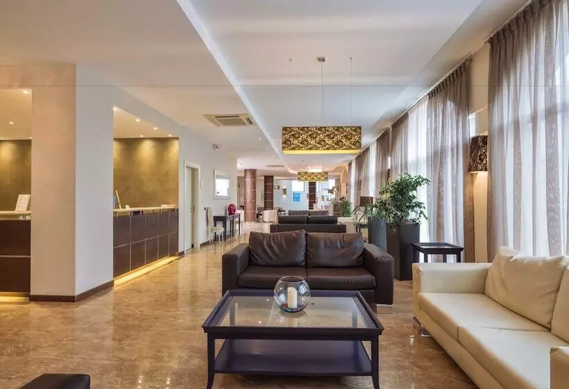 Fotos del hotel For You:  8