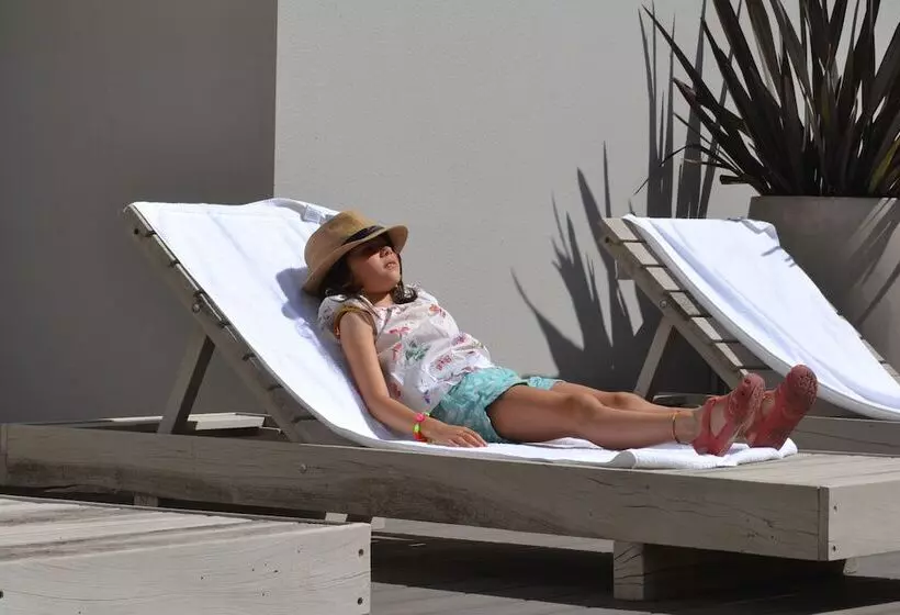 Fotos del hotel Krista Boutique:  23