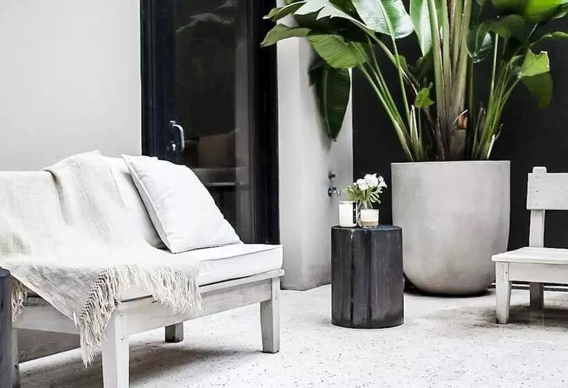 Fotos del hotel Krista Boutique:  24