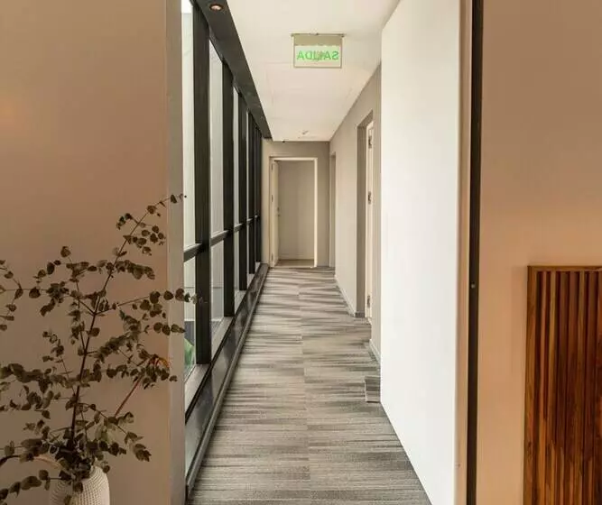 Fotos del hotel Krista Boutique:  9