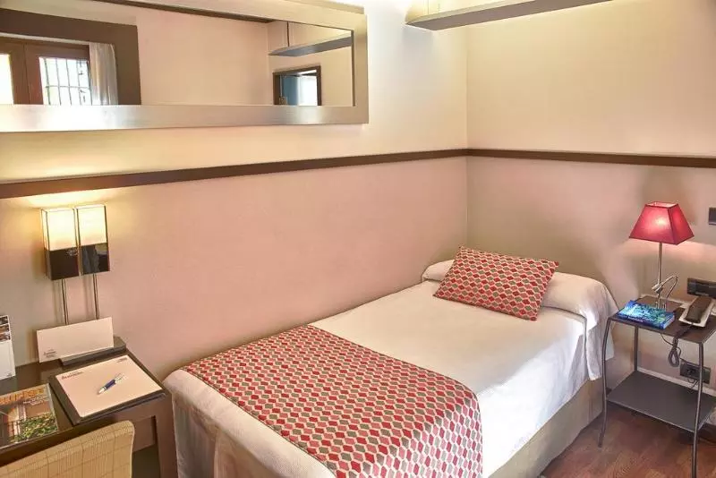 Fotos del hotel La Bella Sevilla:  16