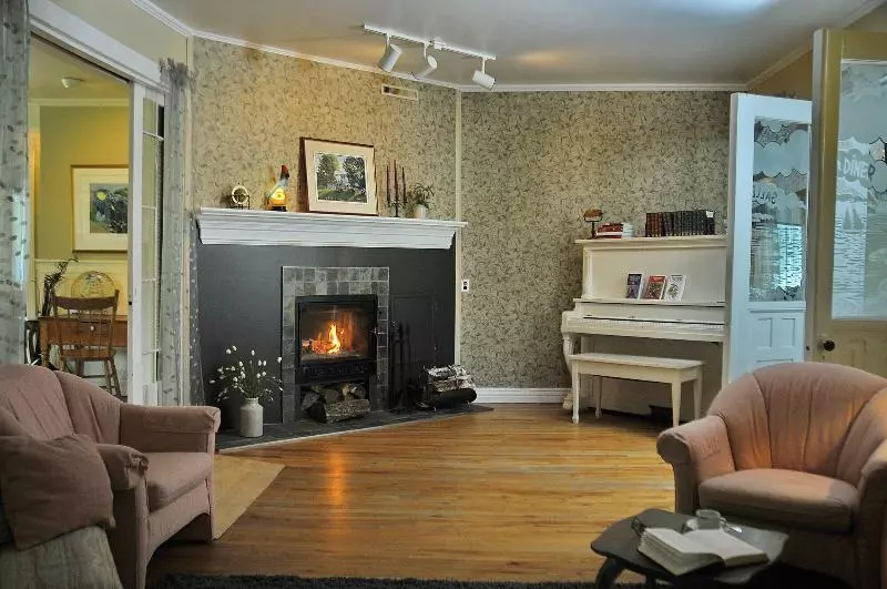 Fotos del hotel Auberge Beausejour:  10